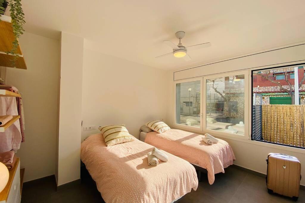 70 M2, Apartamento Cerca De La Playa, Apto Minusvalidos. Roses Kültér fotó